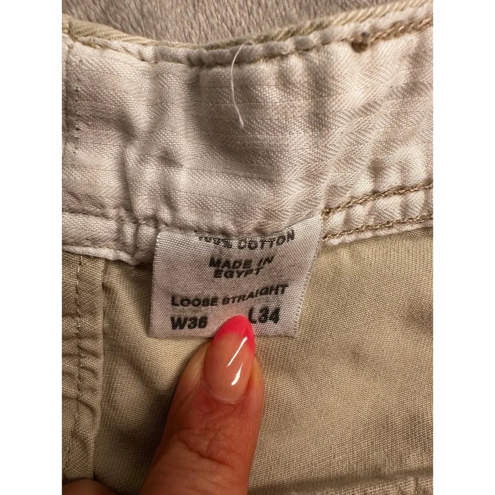 VTG Y2K Levis Wide Leg Loose Cargo Pants 32x33 Tan Distressed Khaki Twill